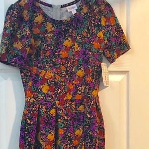Lularoe Medium Amelia NWT